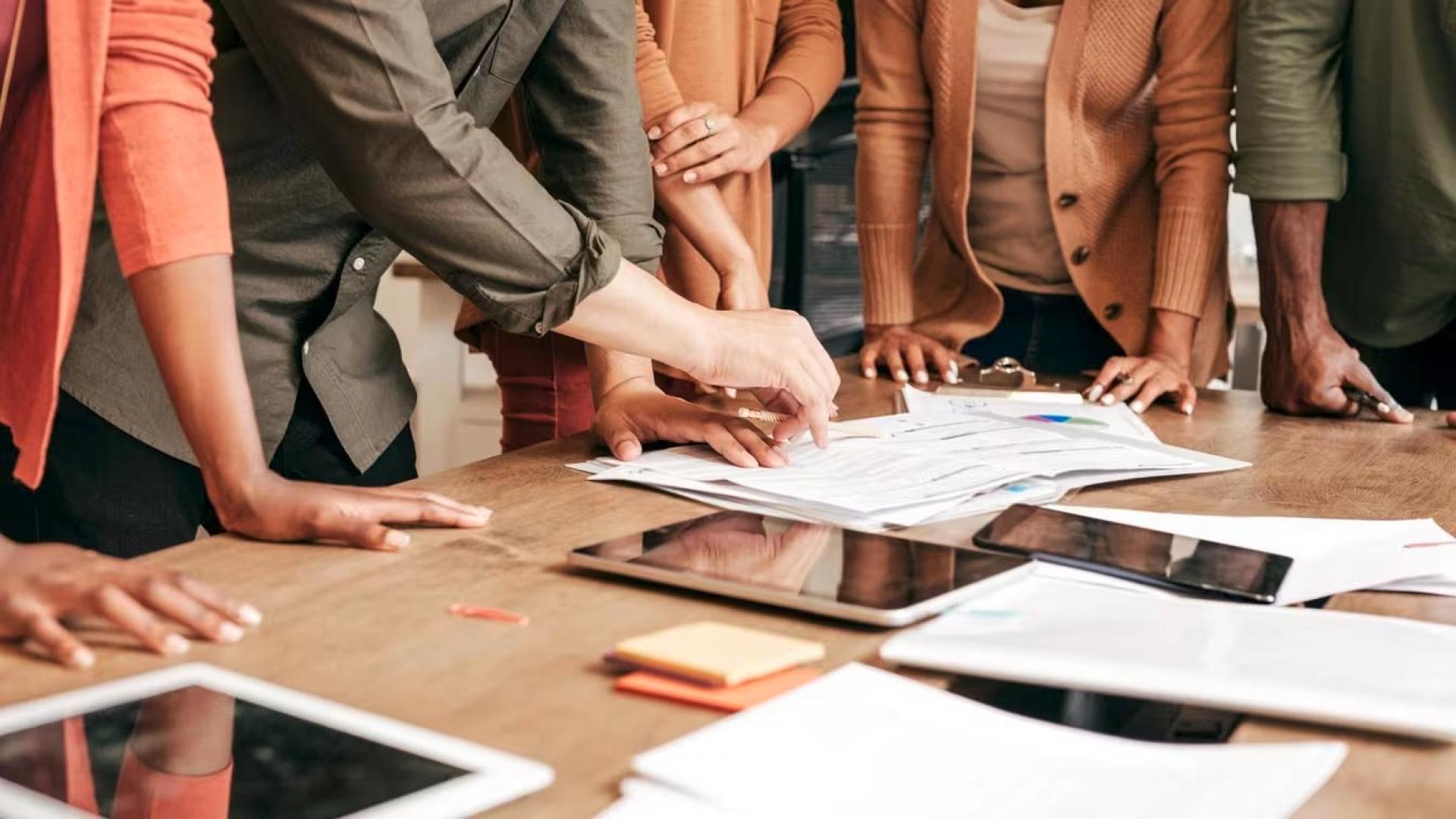 Nous travaillons avec eux | &copy; Acadie